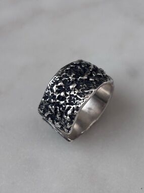 OVATE Silver ring